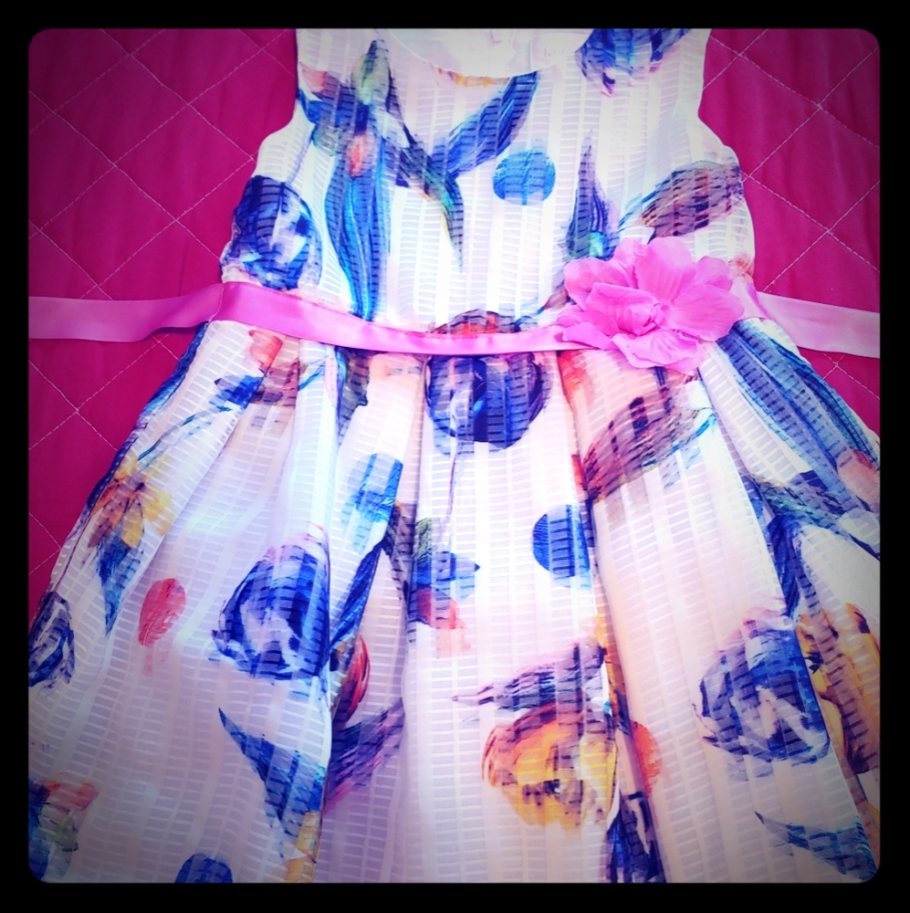 Girl dress